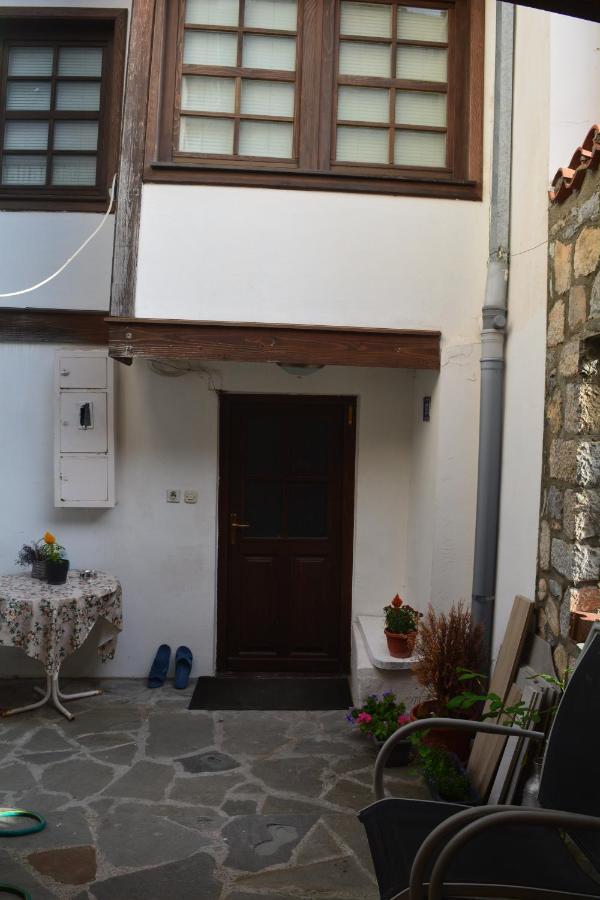 Patche Residence - A Wine Cellar Hideaway In The Historic Home Of Revolutionary Metodi Patche 오흐리드 외부 사진