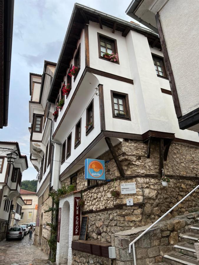 Patche Residence - A Wine Cellar Hideaway In The Historic Home Of Revolutionary Metodi Patche 오흐리드 외부 사진